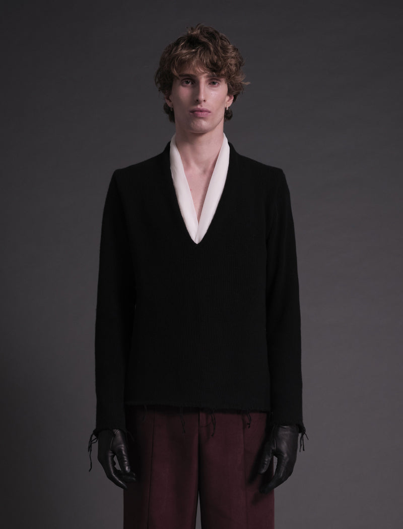 V-Neck Sweater Black